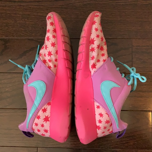 Nike (5.5Y) - Picture 5 of 9